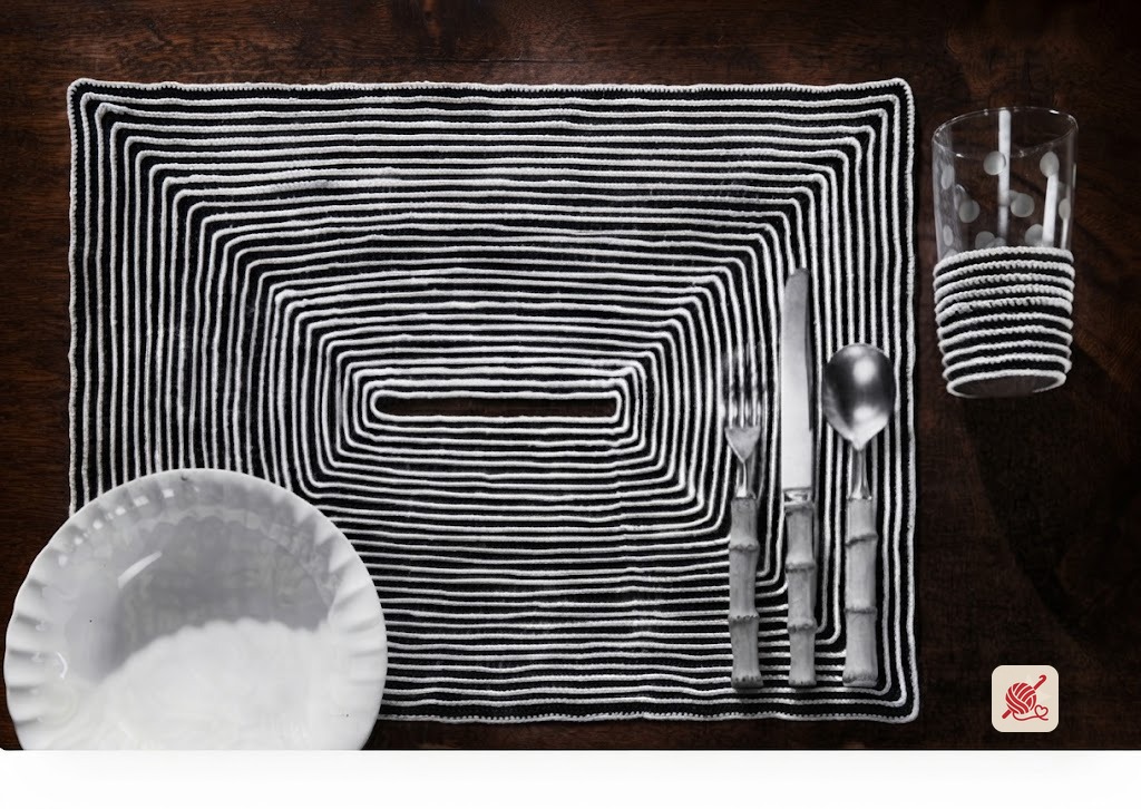 Pyramid Place Mat & Glass Jacket Pattern #S-402
