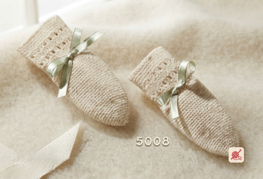 Crocheted Mittens Pattern #5008