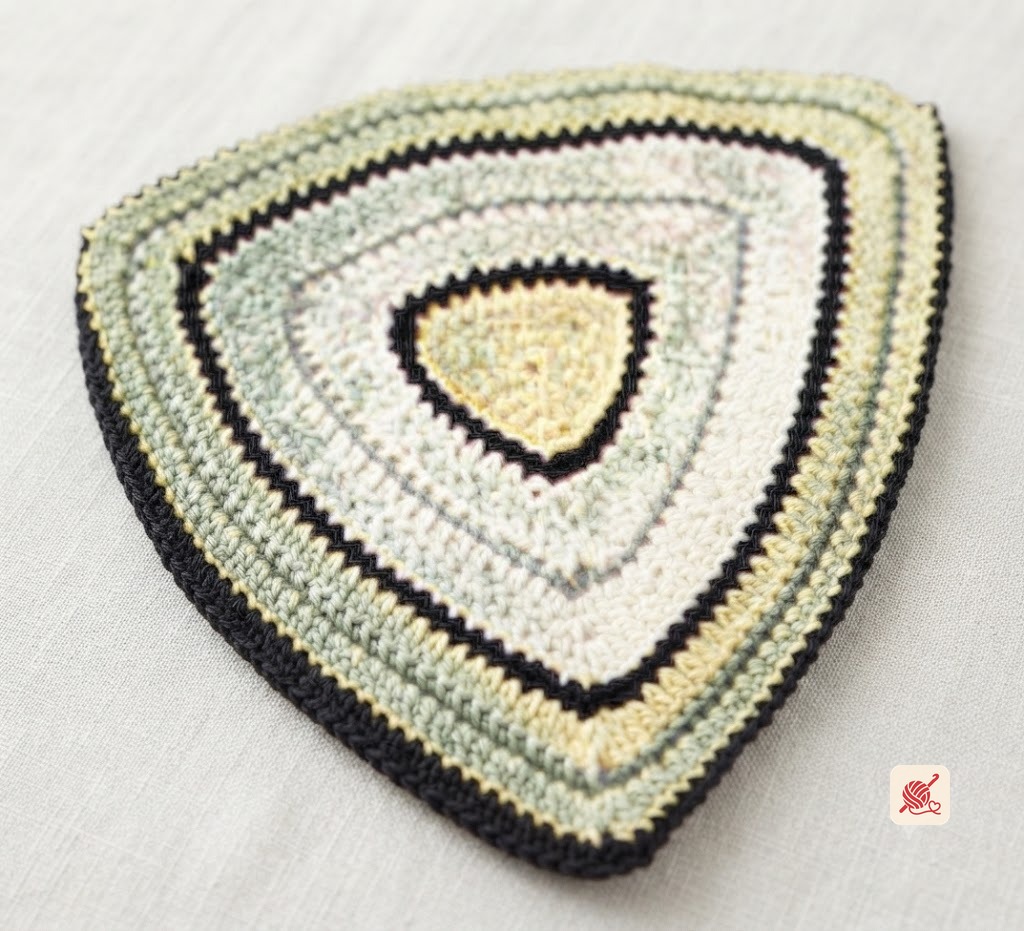 Triangle Pillow Pattern